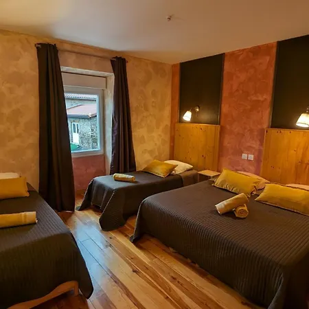 招待所 Et Tables D' Hotes